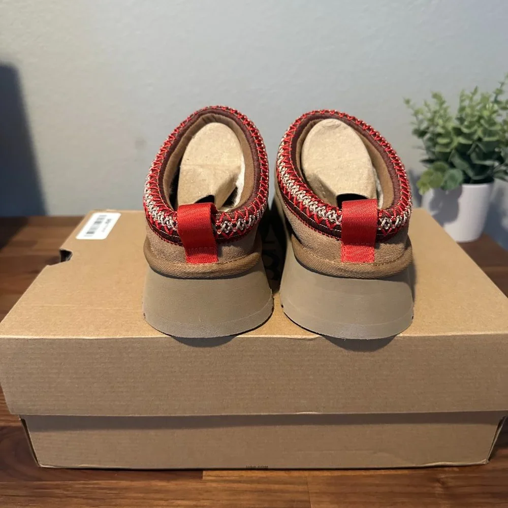 Ugg Tazz Chestnut Platform Suede Slippers New - Picture 3 of 6